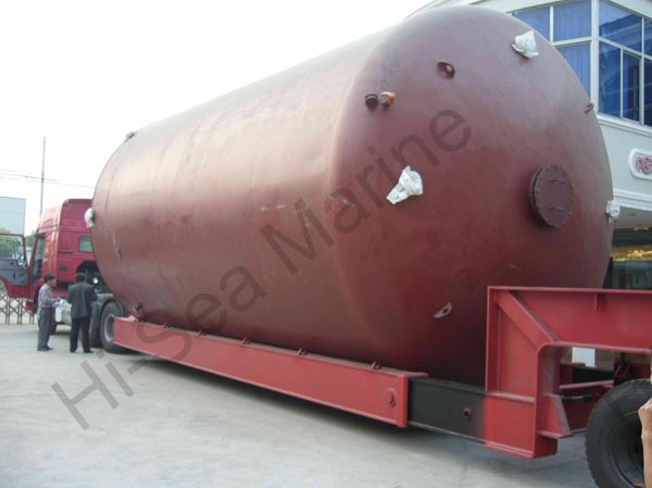 Upright carbon steel oil storage tank