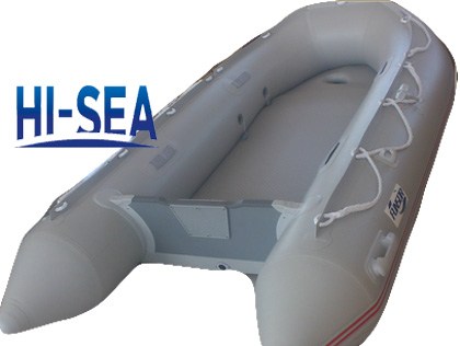 Inflatable boat with airmat floor